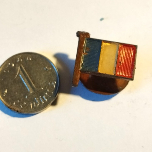 Brass buttonhole badge painted - buttonhole,