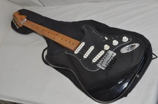 Guitare électrique FERNANDES