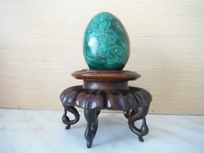 GROS OEUF  EN PIERRE MALACHITE
