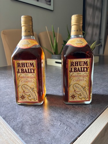 Une bouteille rhum - bouteille, de