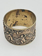 Rond de serviette ancien en laiton décor putti et paysage romantique