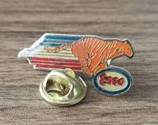 (T2) Pin's Esso Voiture