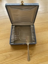 Superbe Ensemble 12 Fourchettes à Entremets – Métal Argenté – Ravinet & D’Enfert