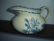 ancien broc de toilette