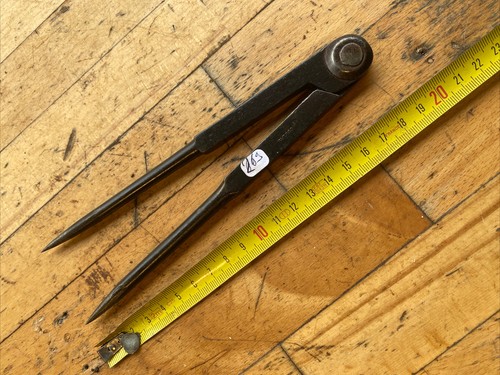 269 old tool compass - (n°269,