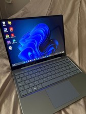 Microsoft Surface Go 12,4" (256 Go SSD, Intel Core i5 10ème Gén, 3,60 GHz, 8 Go)
