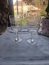 2  ANCIENS  GRANDS VERRES