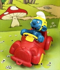 Les Schtroumpfs - Schleich - 40210 Schtroumpf conduisant voiture rouge