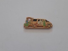 pins toyota previa arthus bertrand