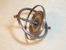 JOUET ANCIEN - giroscope toupie gyroscope, 1ère moitié du XXè siècle SDC25GIR001