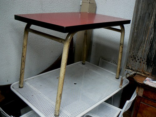 Ancienne table formica - en,