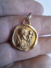 pendentif en plaqué or, Saint