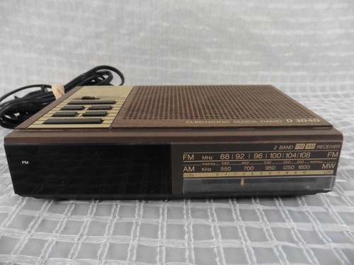 Magnavox digital alarm - magnavox, clock