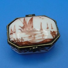 BOITE A PILULE PORCELAINE