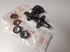 2 arbres à cames 125 Varadero et 125 Shadow avec roulements neufs Honda