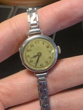 Petite Montre Mécanique Femme Art Déco En Argent 