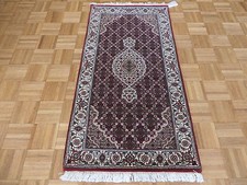 2'5 X 4'8 Hand Knotted Fine