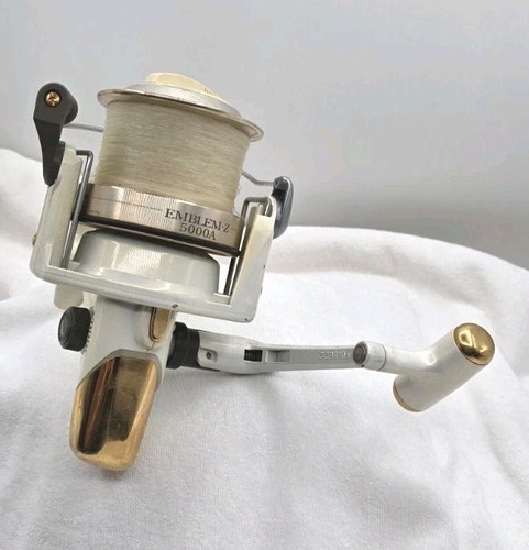 Daiwa emblem z5000a - emblem,