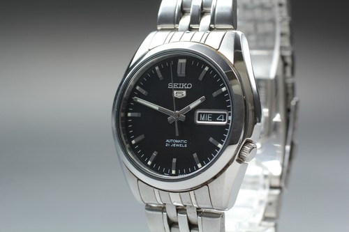 Presque comme neuve montre - comme,