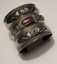 ANCIEN BIJOU BRACELET MANCHETTE OUVERT TORQUE MÉTAL ARGENTÉ BAKÉLITE BORDEA # TR