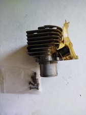 CYLINDRE PISTON     POUR