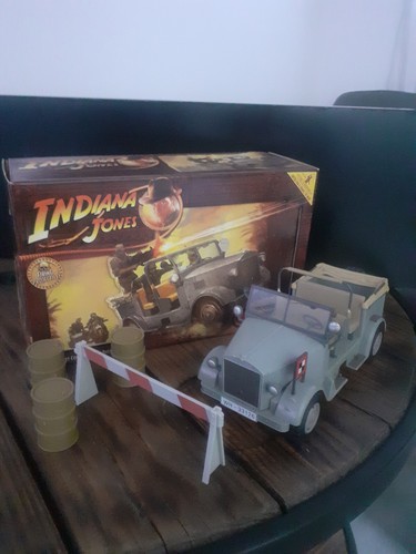 Troops car indiana jones - indiana,
