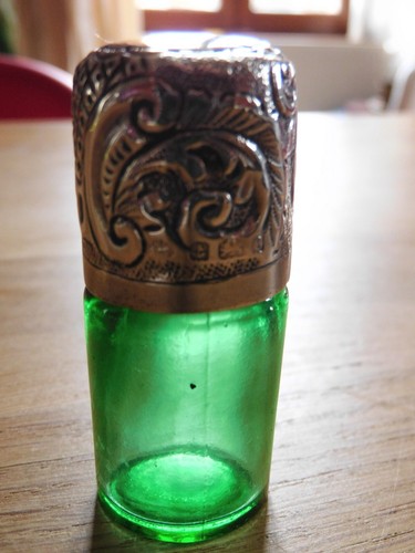Ancien flacon parfum a - de, ou