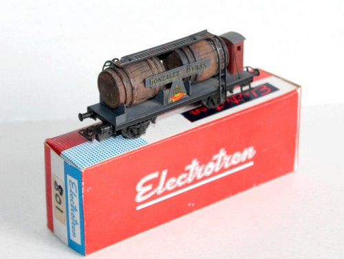 Electrotren 801 wagon - electrotren, ho