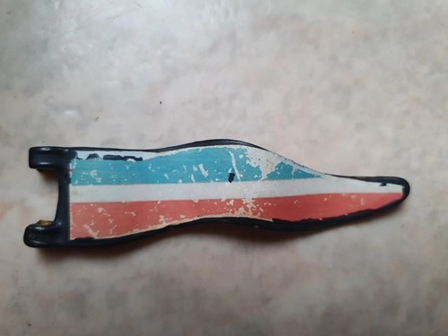 Drapeau abimé ancien - ,