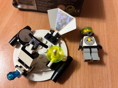 Lego vintage 6815 hovertron - lego,