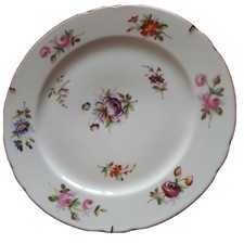 Assiette décorative ancienne En porcelaine  LIMOGES decor fleurs. 