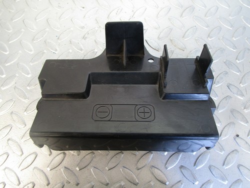 Couvercle batterie suzuki - batterie,