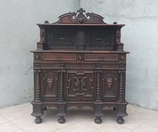 Buffet Louis XIII en chêne et noyer