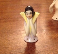 Jolie ancienne demie-figurine Art Déco En Porcelaine