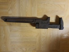 Clé serre-tube 12" Trimo  ouverture 60 mm- Très robuste et maniable 