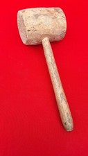 Marteau en bois primitif
