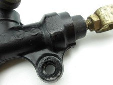 Maitre-cylindre arrière TRIUMPH 600 SPEED FOUR 2002 à 2006