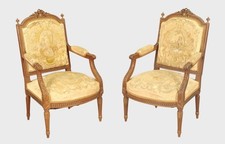 Paire de fauteuils style Louis