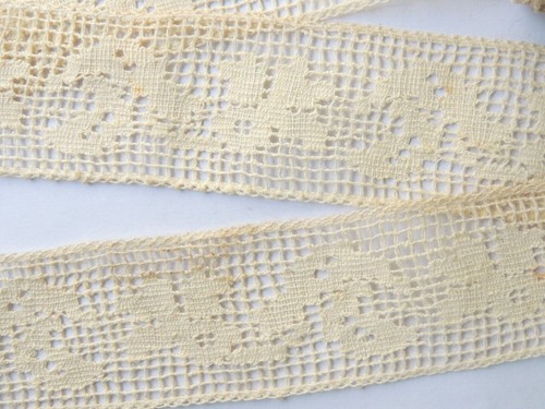 Galon métrage de dentelle - /,