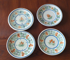 Belle série de 4 soucoupes