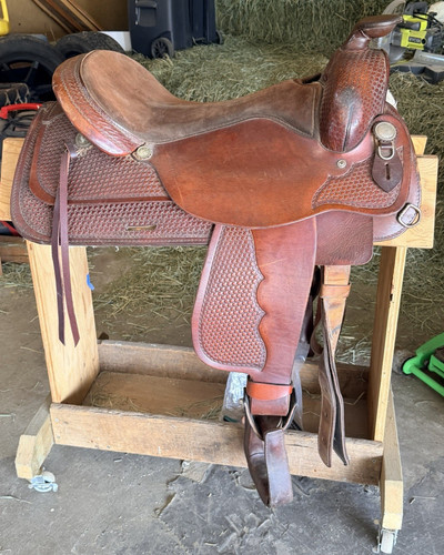 Circle reining saddle in - reining, 18