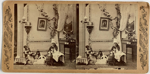 Fillette ses poupées - et,