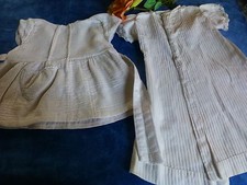 lot 2robes poupées ,poupons