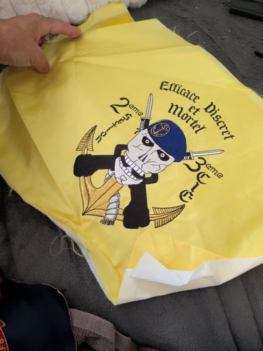Ecusson fanion militaire - ecusson,