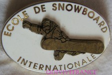 SK1638 - INSIGNE BADGE ECOLE