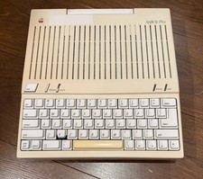 Apple IIc Plus, veuillez lire