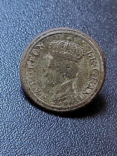 C0834 bouton plat napoléon - bouton,