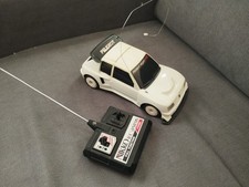 Voiture Nikko 205 1/16