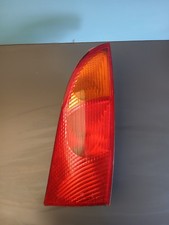 Ford Focus 1 / Feux arrière