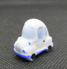 Fève Série Chicken Little " La Voiture de famille Car " Petit Poulet #G48